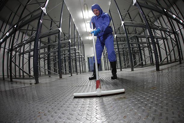 Want an Experienced Industrial Cleaning Company for Large-Scale Facilities?