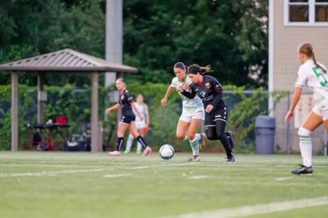 Football Without Borders: How Digital Access Connects Global Fans